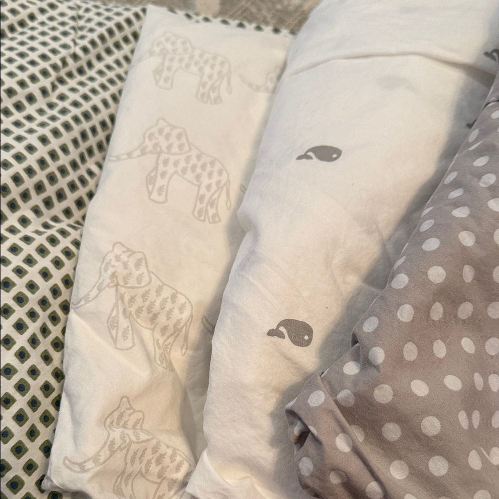 FIVE Pottery Barn Kids Neutral Colored Crib Sheets - Picture 3 of 4